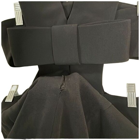 Cushnie Et Ochs
Sleeveless Cutout Midi Dress Black size 0 - Picture 10 of 12